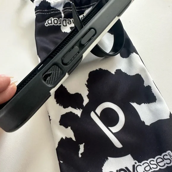 Loopy Case Cow Print - Picture 4 of 7